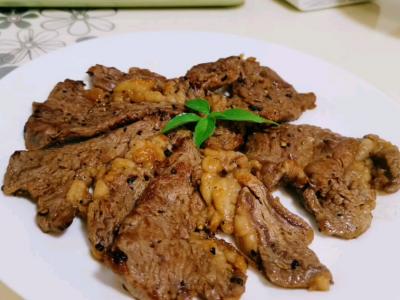 黑椒煎牛扒的做法-家常味煎菜谱