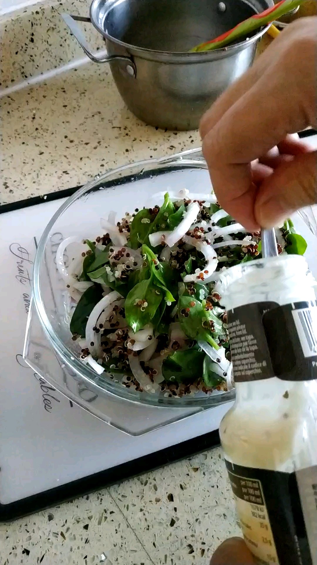 晚餐吃低脂低热，坚持30天腰细甩赘肉的做法-奶香味拌菜谱
