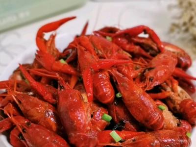 蒜蓉小龙虾的做法-咸鲜味炒菜谱