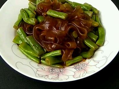 豆角烧宽粉的做法-家常味烧菜谱