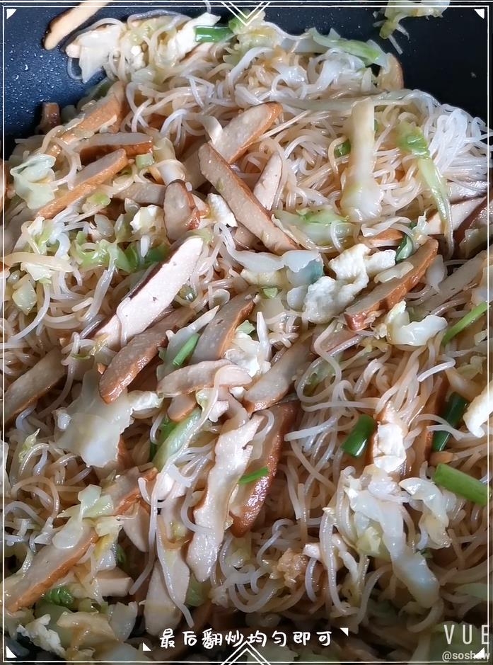 卷心菜鸡蛋炒粉干的做法-家常味炒菜谱