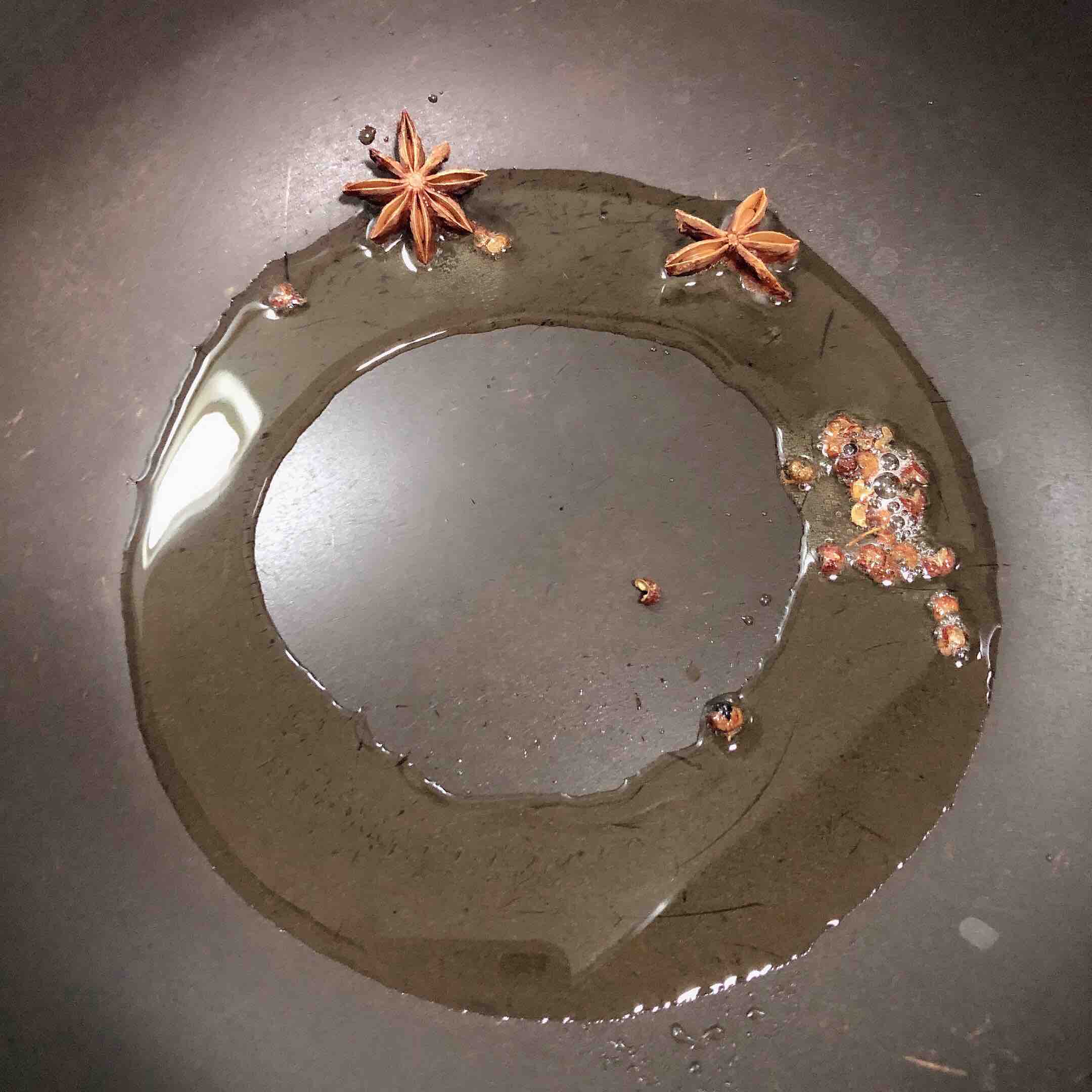 养生姜母鸭（祛暑湿肺燥、气血双补）的做法-咸鲜味炖菜谱