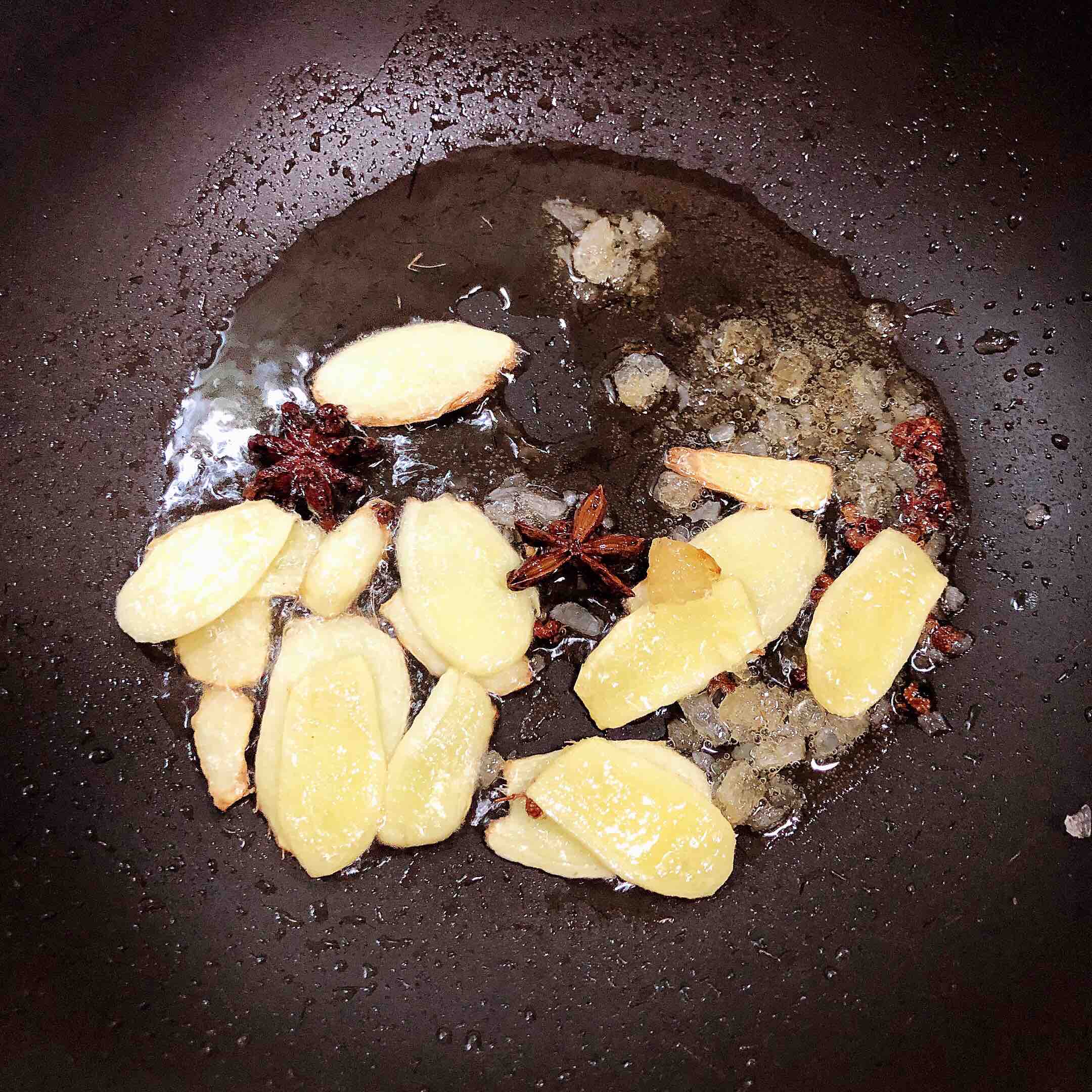 养生姜母鸭（祛暑湿肺燥、气血双补）的做法-咸鲜味炖菜谱