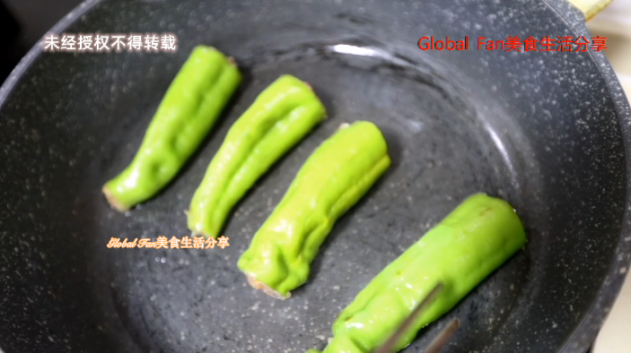#深夜最馋的美食#虎皮尖椒酿肉的做法-香辣味焖菜谱