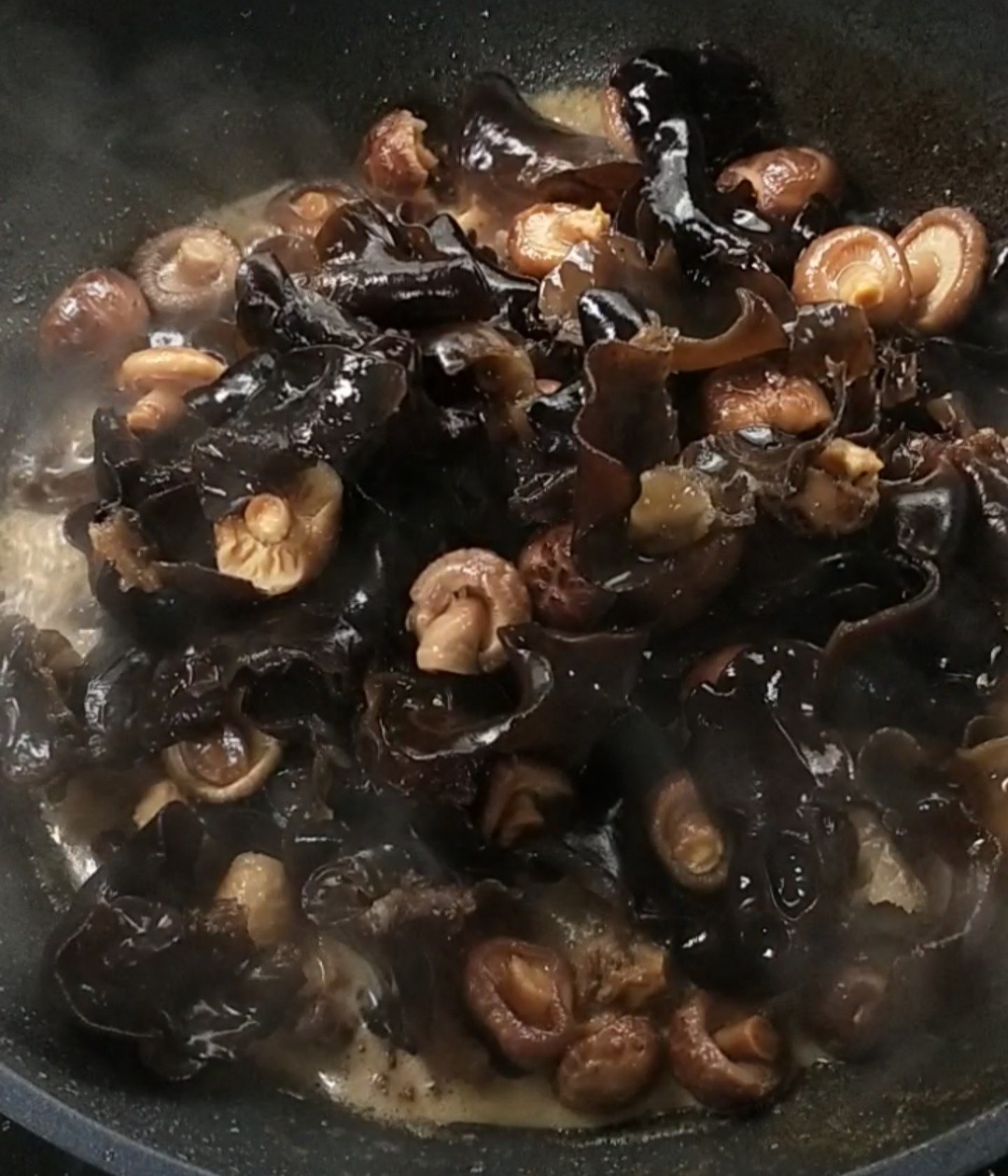 啤酒鸭的做法-家常味烧菜谱