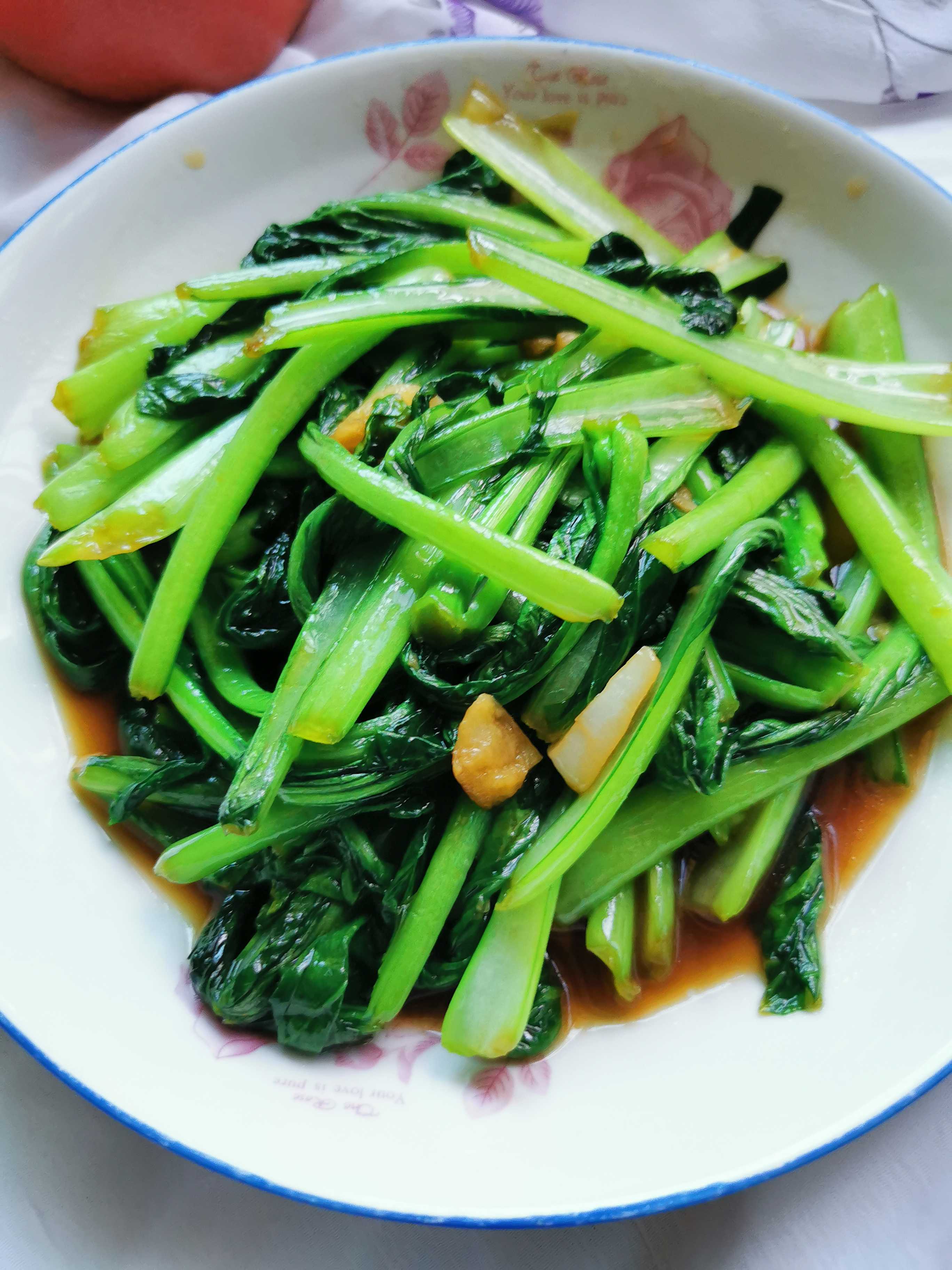 蒜炒菜心的做法-家常味炒菜谱