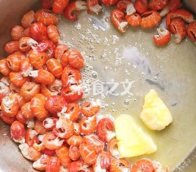 啤酒小龙虾尾的做法-咸鲜味炒菜谱