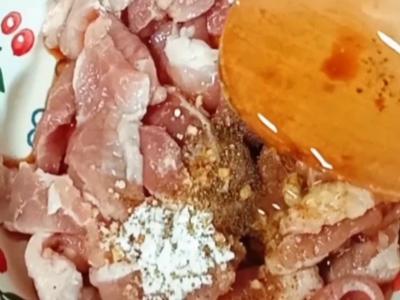 肉片炒丝瓜的做法-家常味炒菜谱