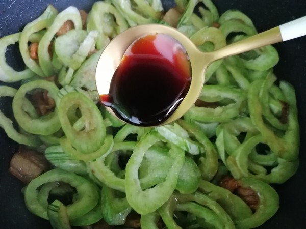 蛇豆炒肉片的做法-家常味炒菜谱