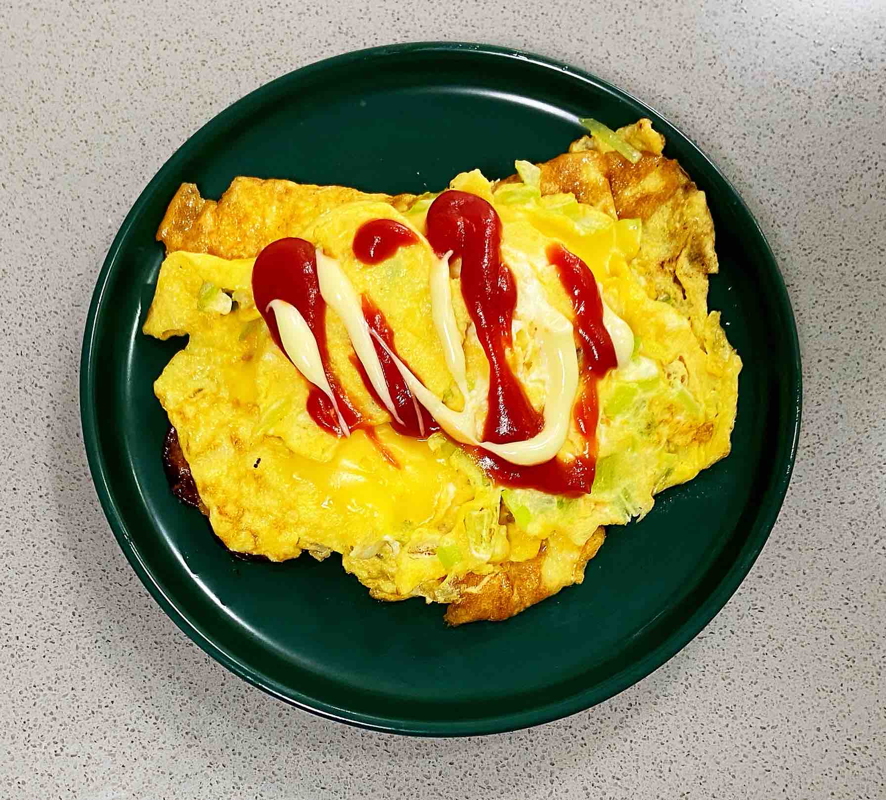 【孕妇食谱】火腿芝士蛋卷，色泽金黄，营养丰富～的做法-葱香味煎菜谱