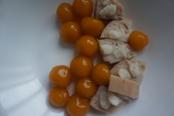 咬着吃的茶饮-桂圆藕芋凉粉的做法-甜味煮菜谱