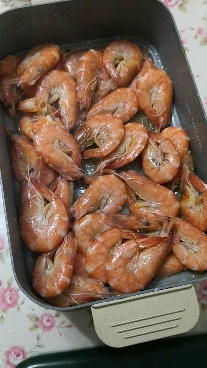 避风塘虾的做法-咸鲜味炒菜谱