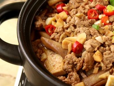 豆腐肉沫茄子煲的作法-家常味煮菜谱