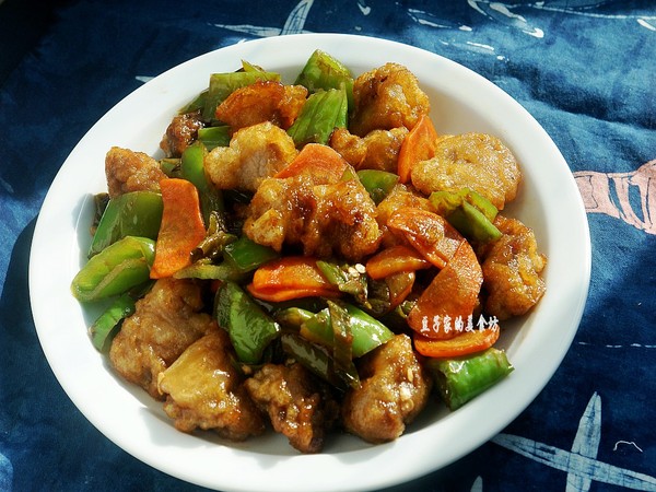 青椒溜肉段的做法-香辣味炒菜谱-易网健康养生网 青椒溜肉段的做法-香辣味炒菜谱