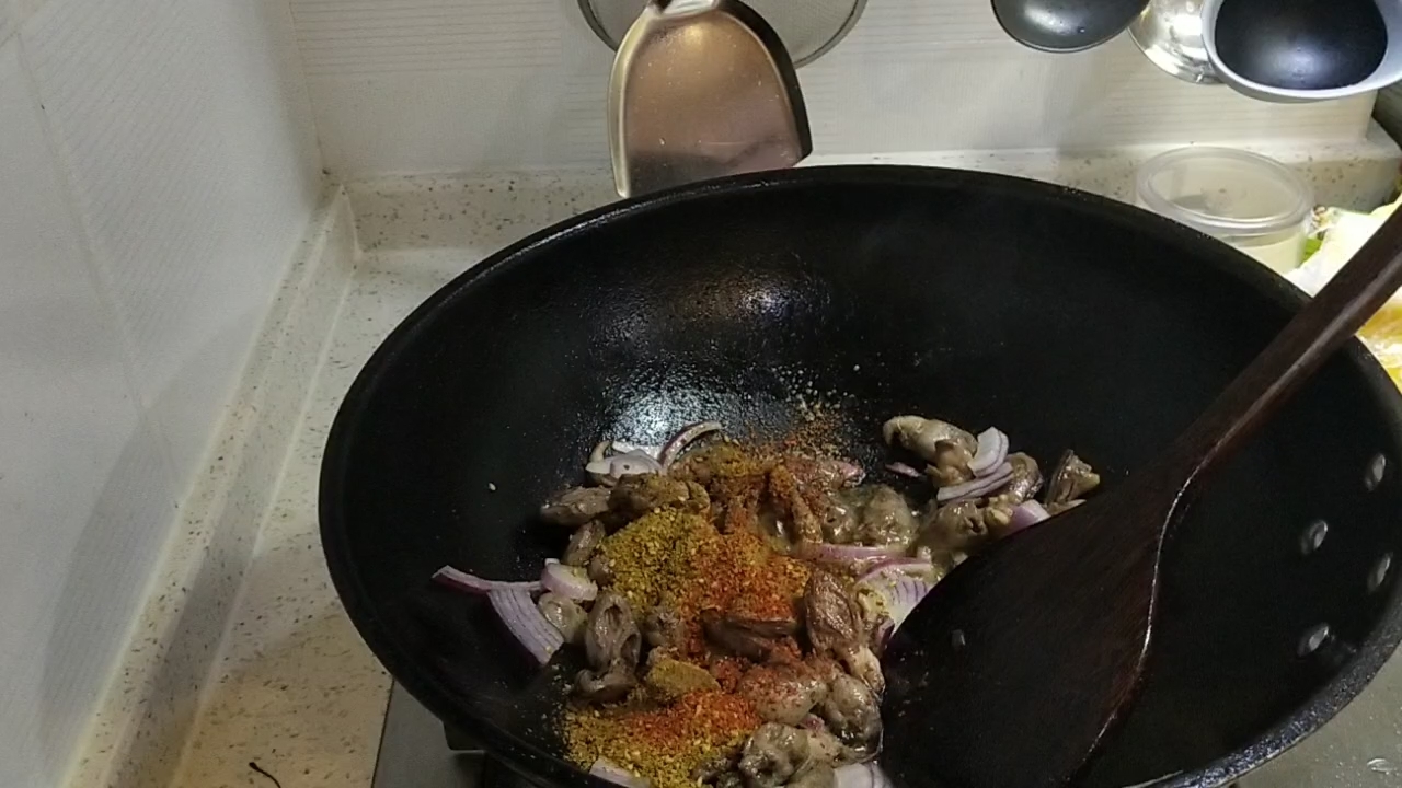 干香孜然鸡心的做法-家常味炒菜谱
