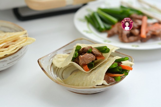 空心饼夹烤肉的做法-黑椒味烙菜谱-易网健康养生网 空心饼夹烤肉的做法-黑椒味烙菜谱