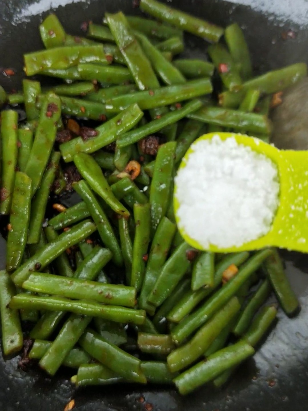 牛肉酱四季豆的做法-家常味炒菜谱