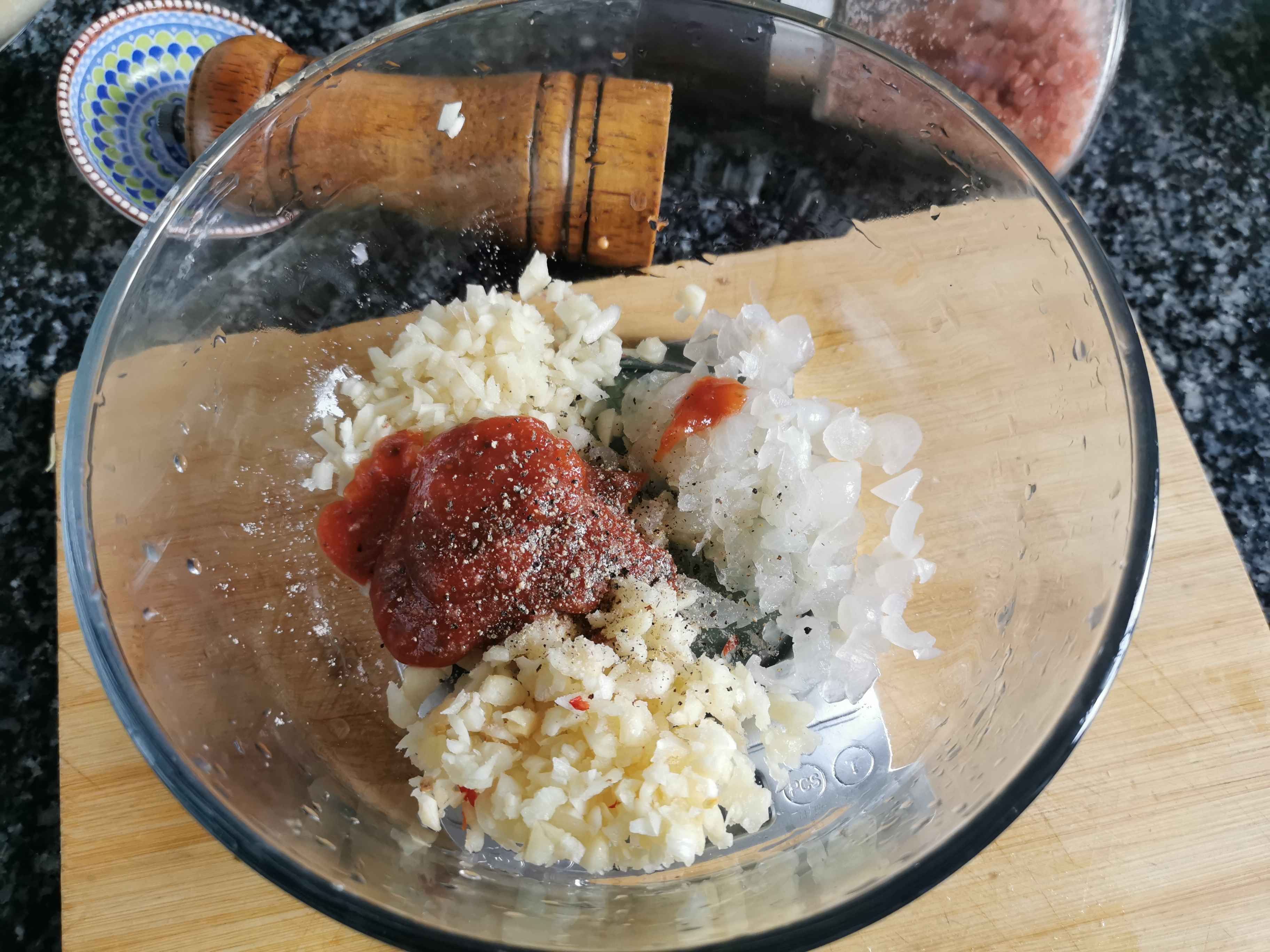 鸡尾洋葱烤猪排的做法-咸鲜味烤菜谱