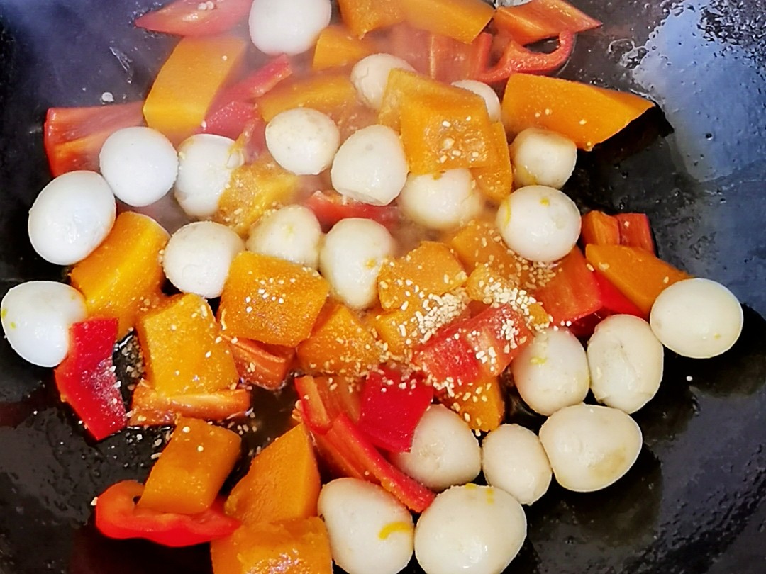 粤菜传统名菜简易家常版－珍珠南瓜，清甜软糯，老人孩子都爱吃的做法-家常味炒菜谱