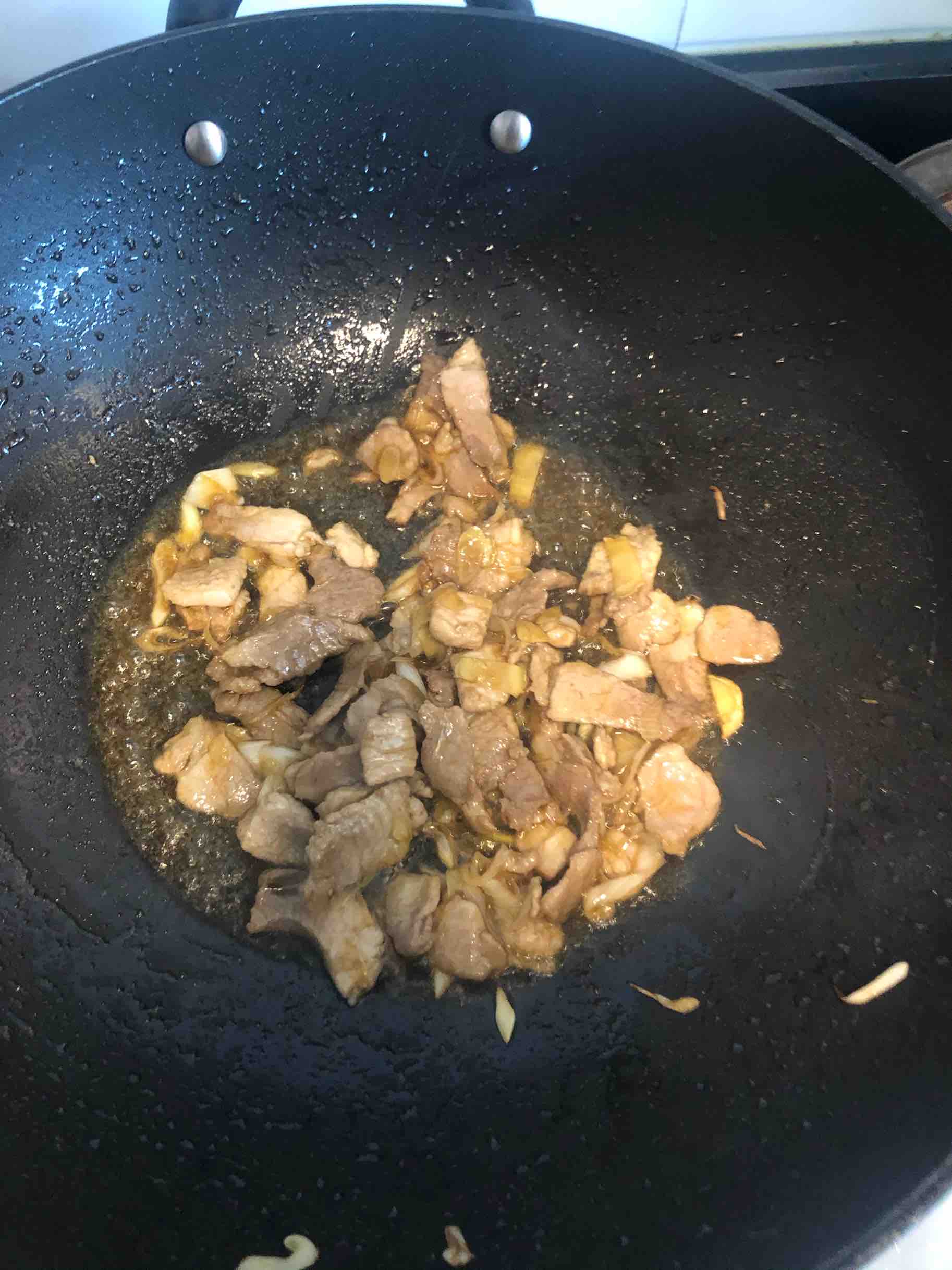 茭白炒肉片的做法-咸鲜味炒菜谱