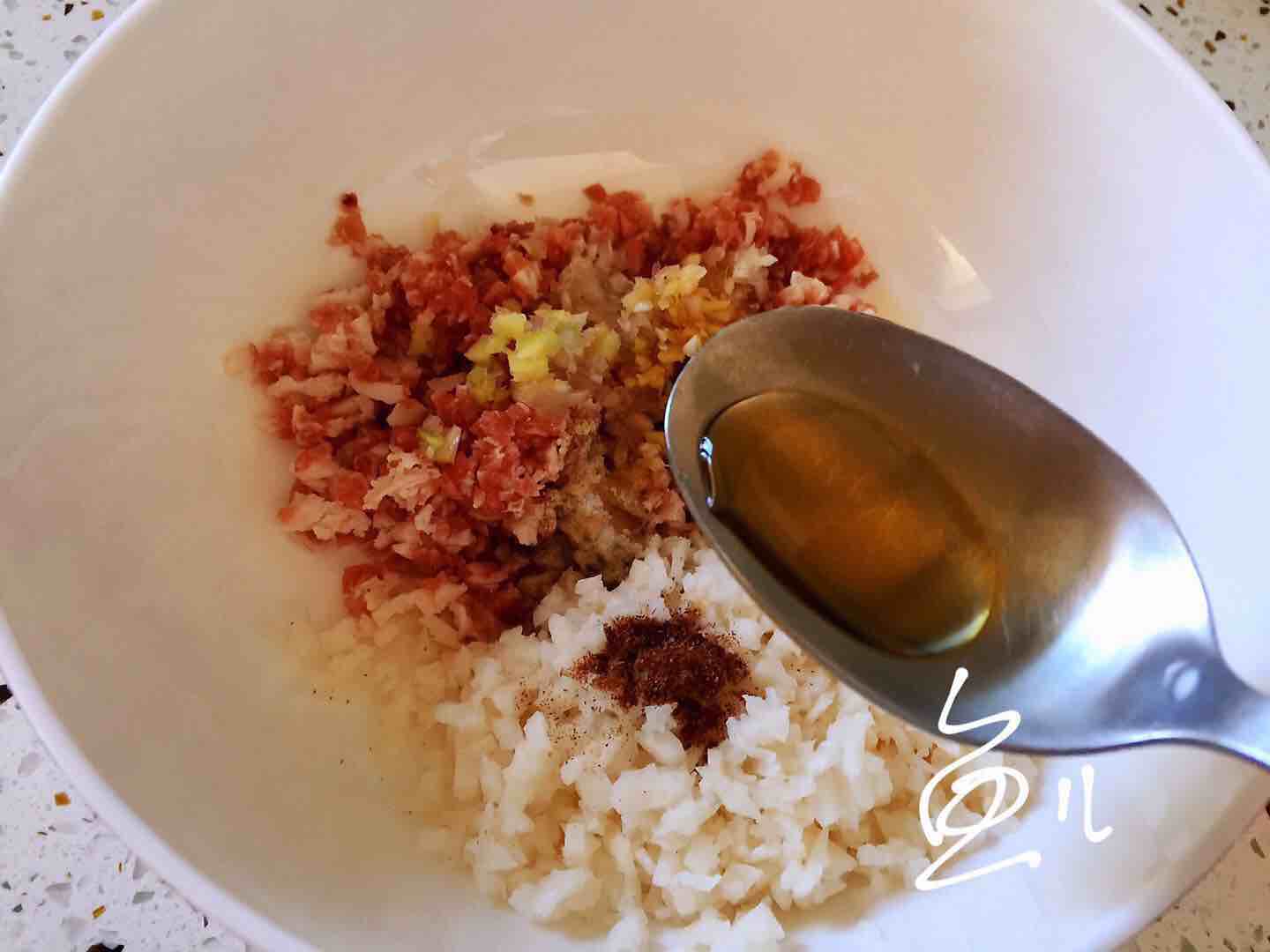莲藕肉丸的做法-家常味炸菜谱