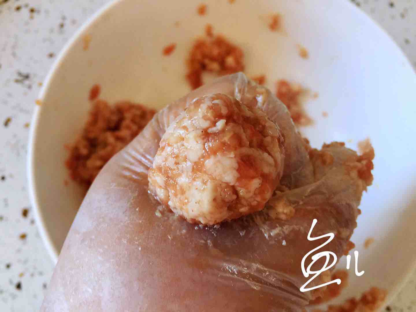 莲藕肉丸的做法-家常味炸菜谱