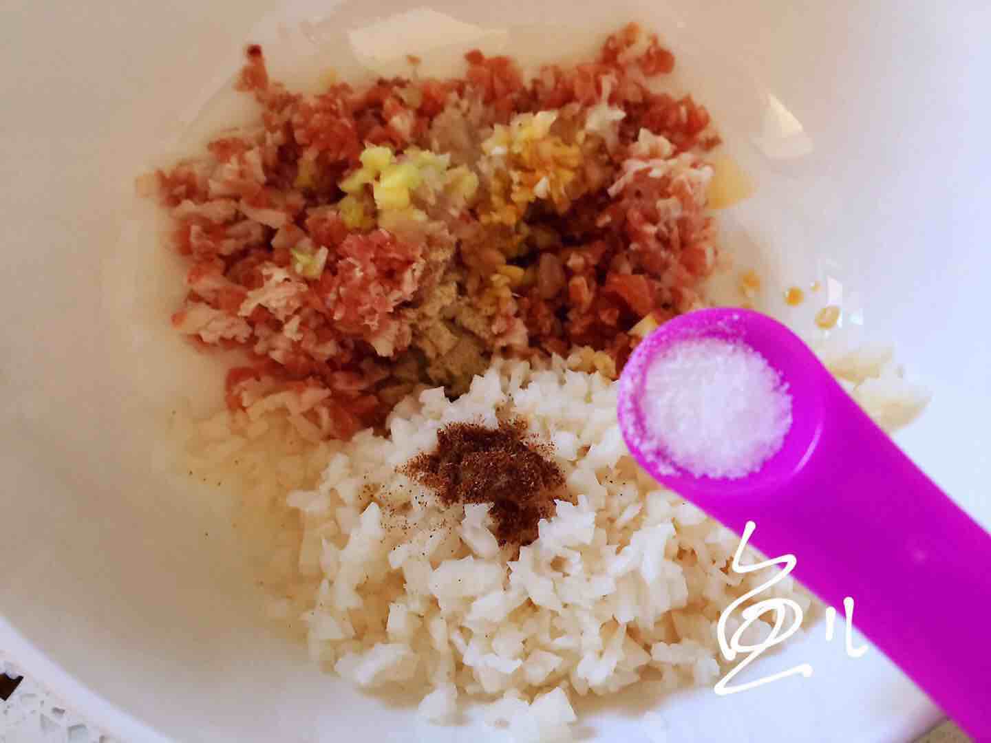莲藕肉丸的做法-家常味炸菜谱