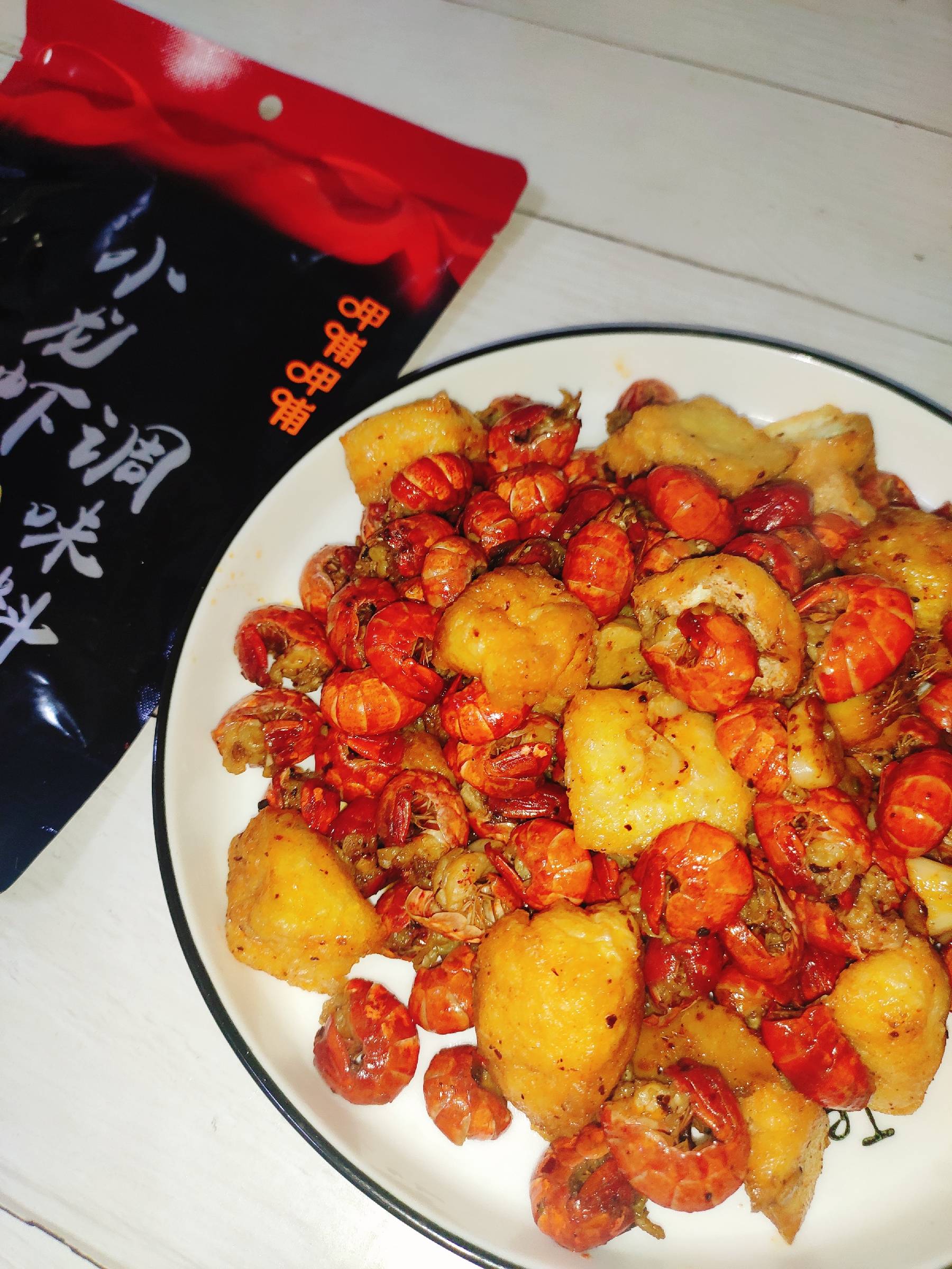 麻辣龙虾尾的做法-麻辣味炒菜谱