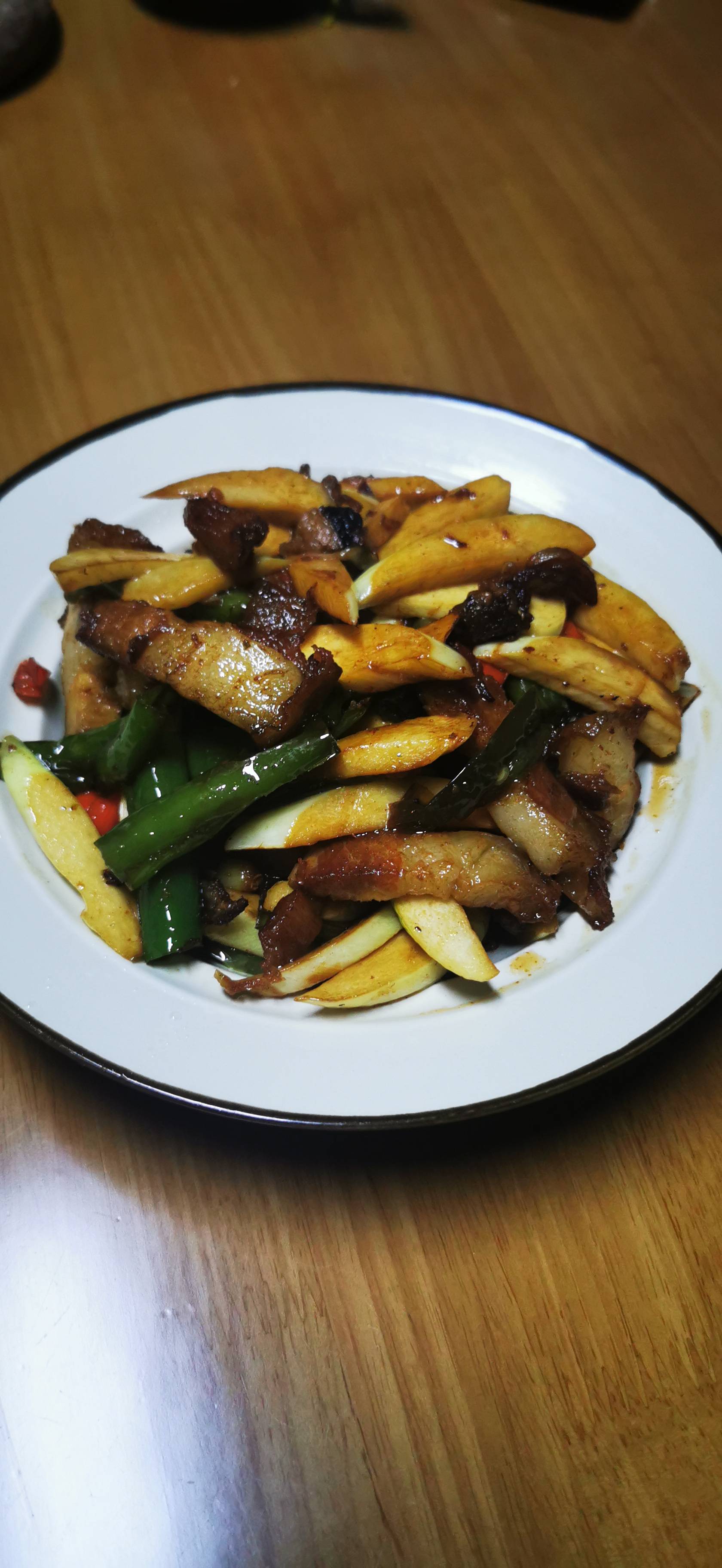 饺白炒肉的做法-香辣味炒菜谱-易网健康养生网 饺白炒肉的做法-香辣味炒菜谱