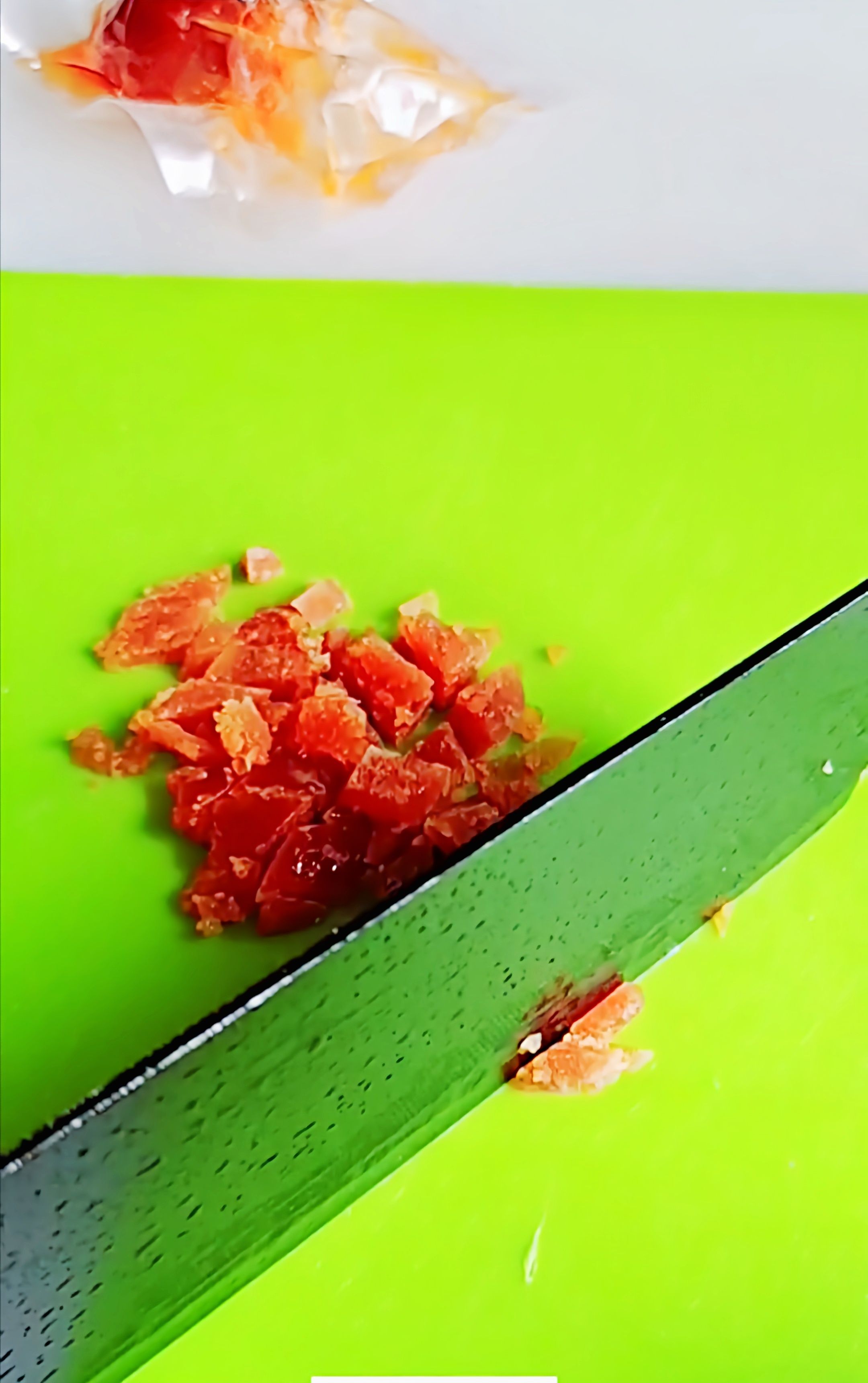 #豆腐的神仙做法#蛋黄皮蛋拌豆腐的做法-咸鲜味拌菜谱