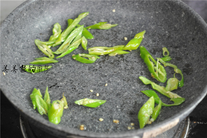 少油版红烧茄子的做法-家常味煎菜谱