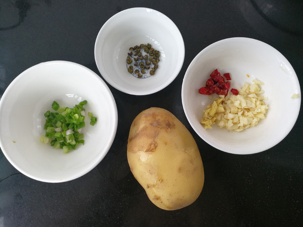 香脆醋溜土豆丝的做法-家常味炒菜谱