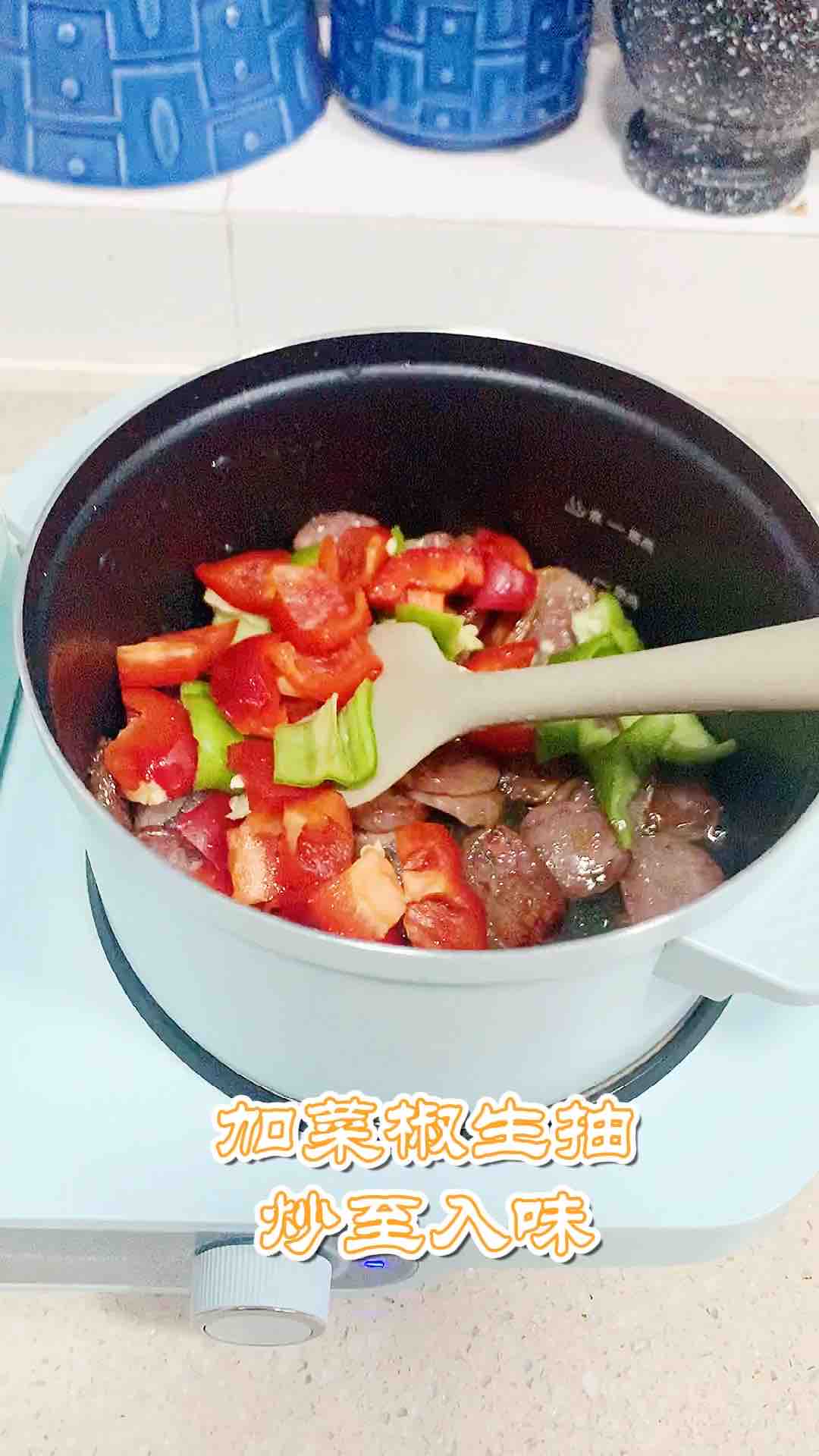 菜椒炒腊肠的做法-家常味炒菜谱