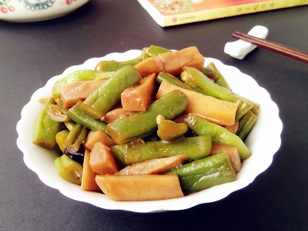 酱香豆角杏鲍菇的做法-家常味烧菜谱