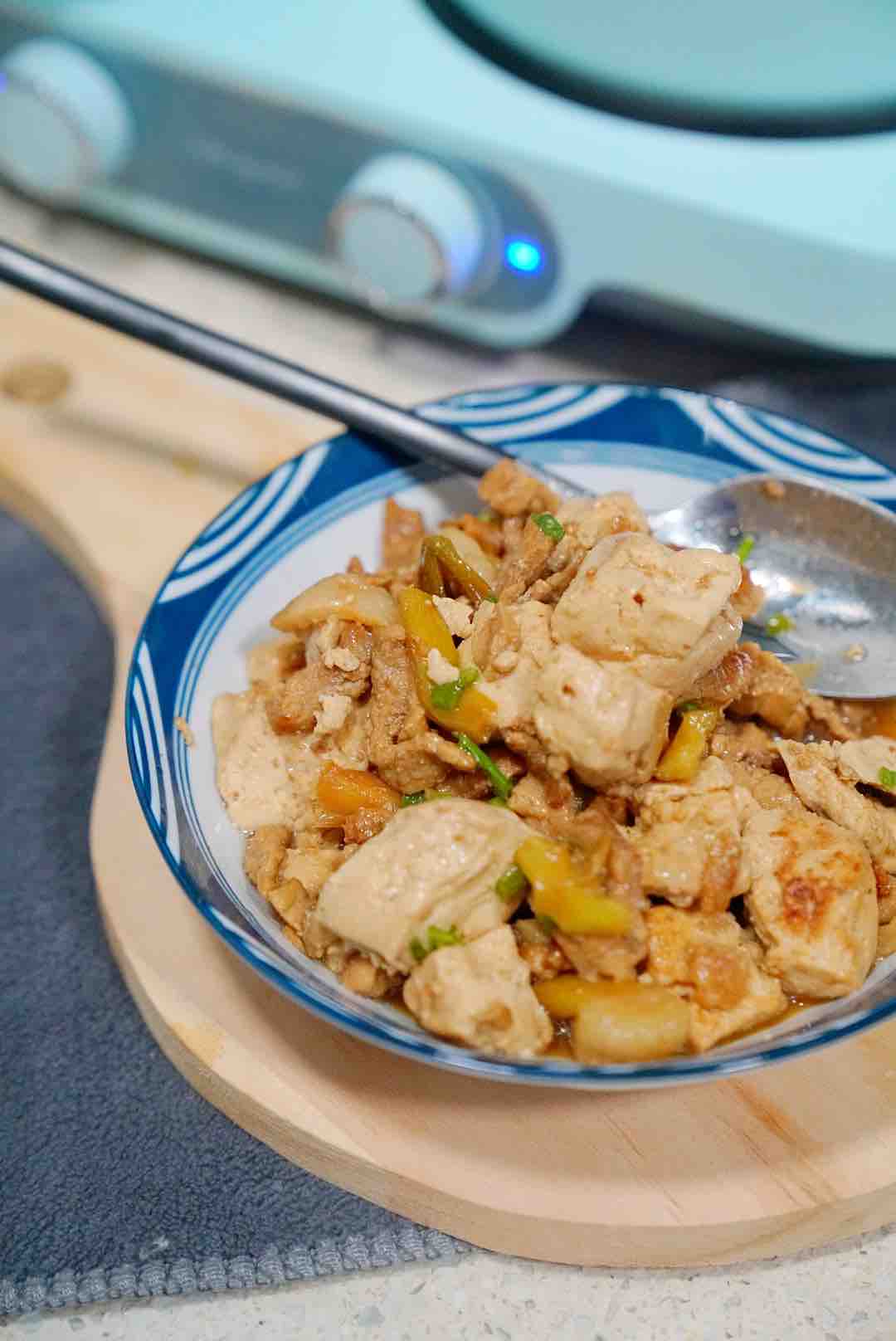 豆腐炖肉的做法-家常味炖菜谱-易网健康养生网 豆腐炖肉的做法-家常味炖菜谱