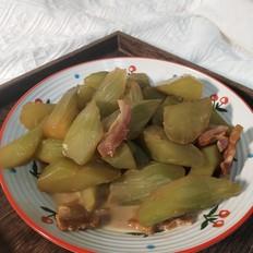 腊肉炖莴苣的做法-咸鲜味炖菜谱
