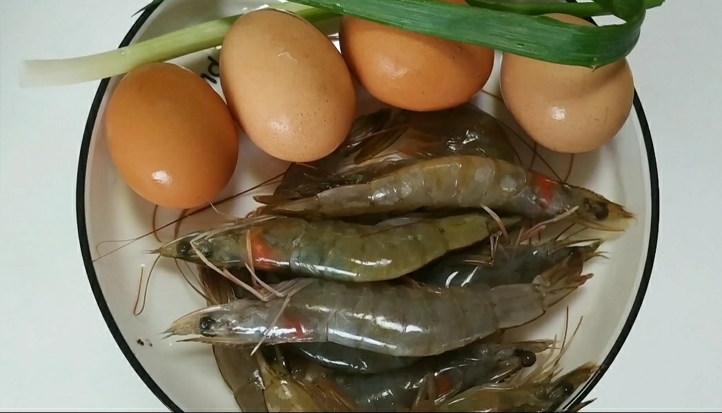 虾仁滑蛋的做法-家常味炒菜谱