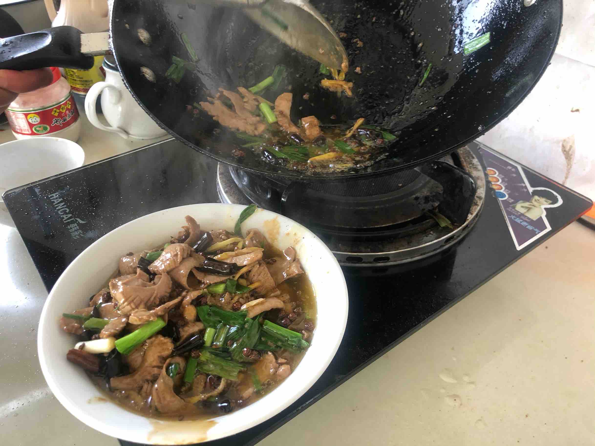 爆炒猪腰花的做法-麻辣味炒菜谱