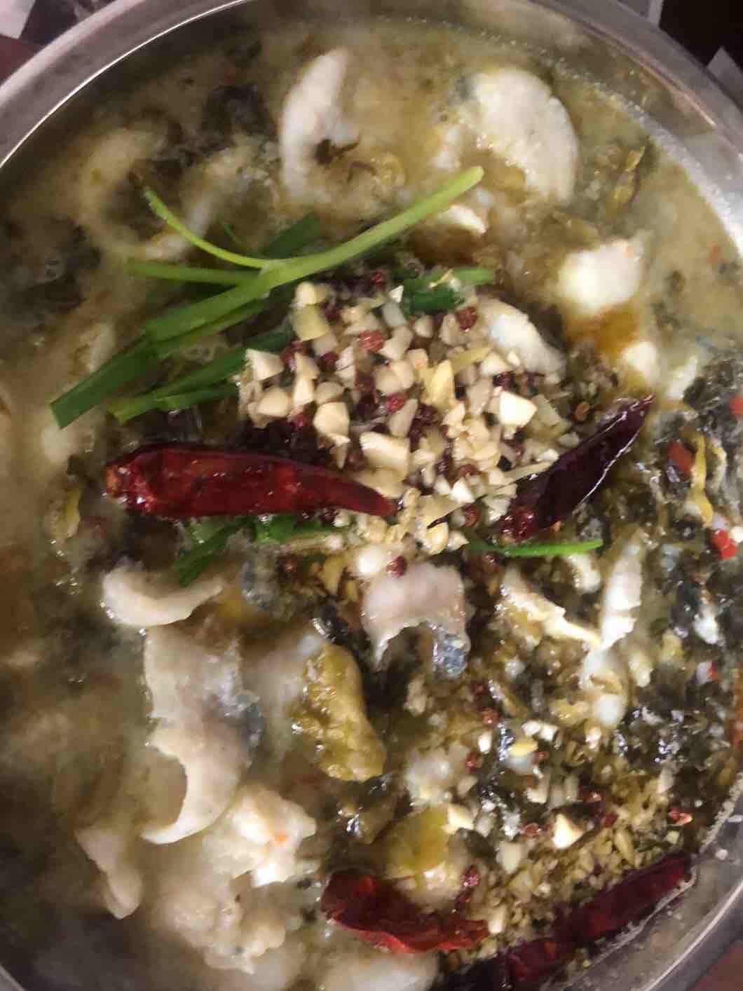 酸菜鱼片的做法-酸辣味煮菜谱
