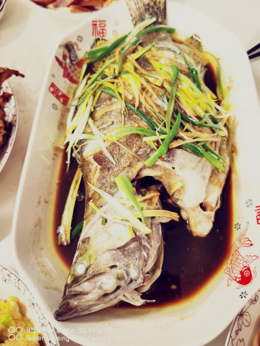 家常蒸桂鱼的做法-咸鲜味蒸菜谱