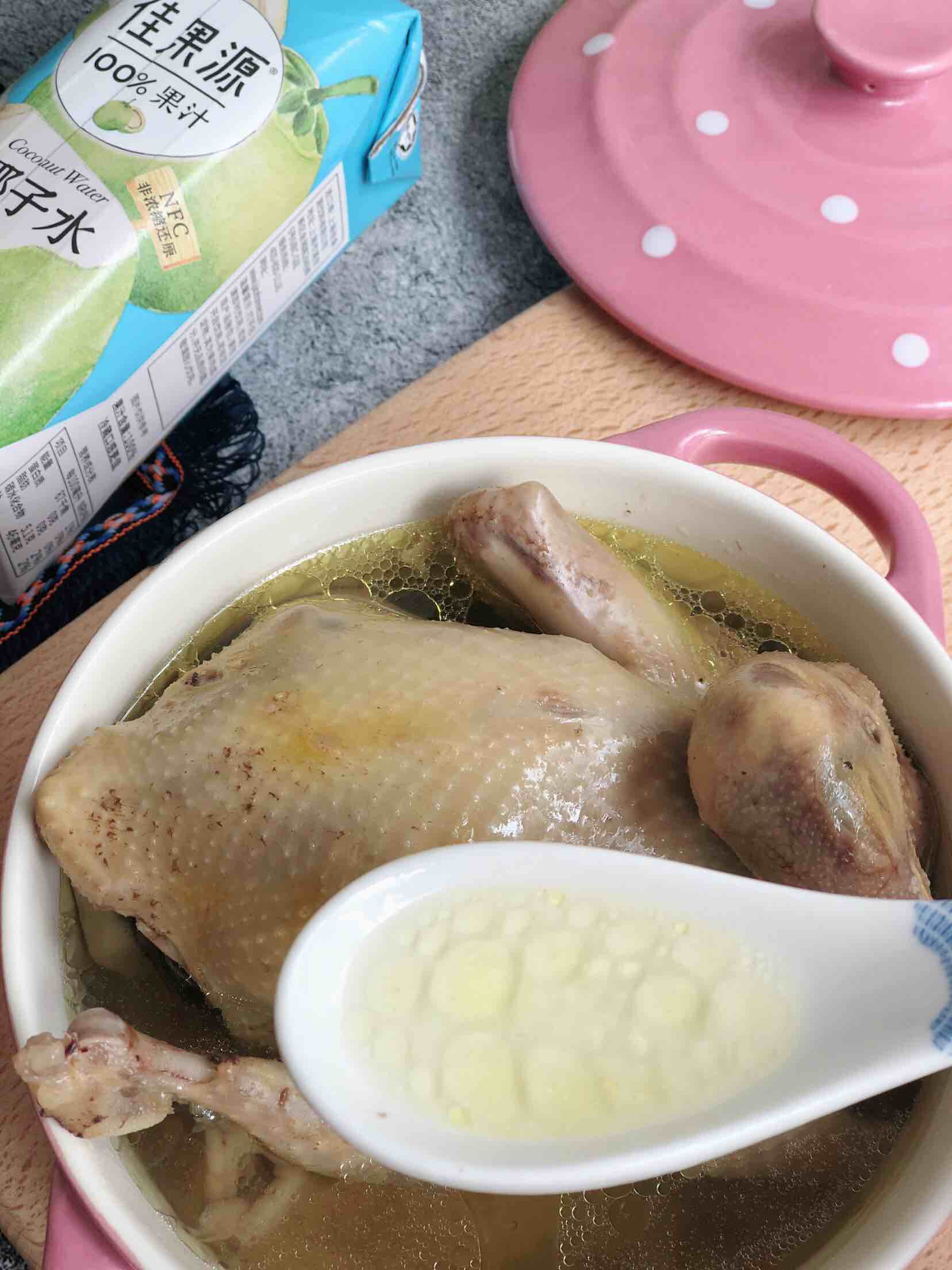 鲜甜美味的鸽子汤，这样做滋补又养颜，冬天必备养生饮品！的做法-家常味炖菜谱
