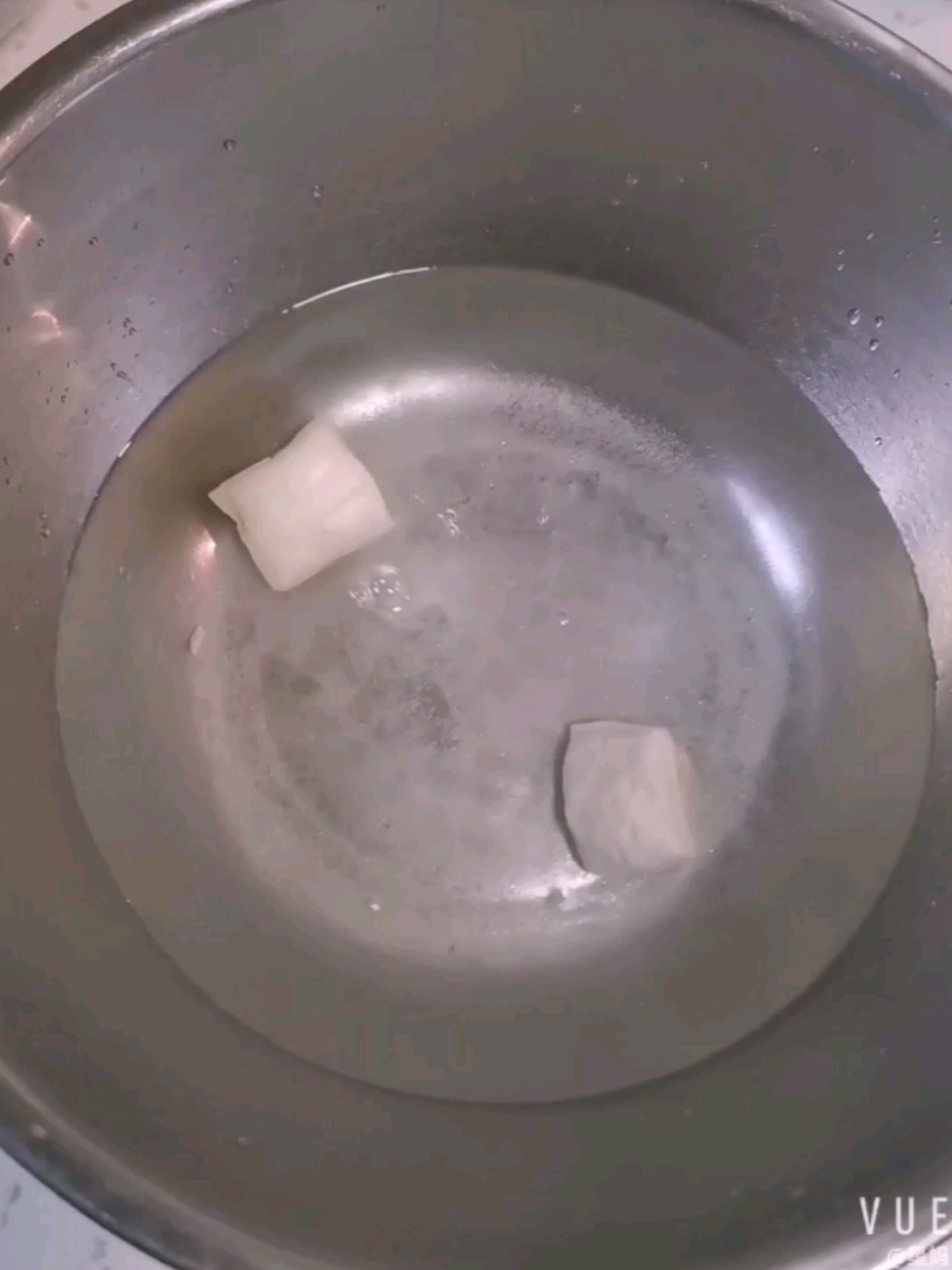 鸡蛋裹油豆腐的做法-家常味炸菜谱