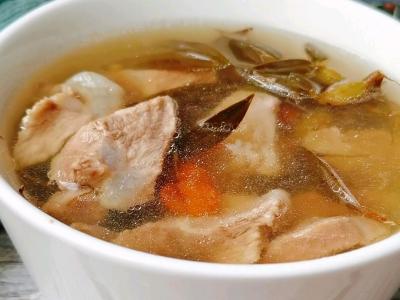石橄榄炖肉的做法-家常味炖菜谱