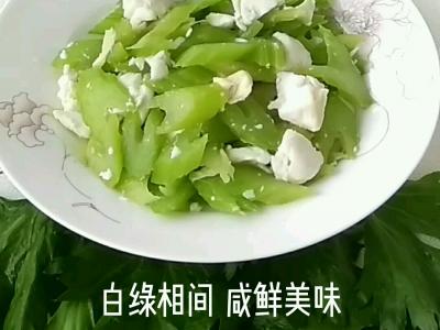 白绿相间 咸鲜美味的做法-咸鲜味炒菜谱