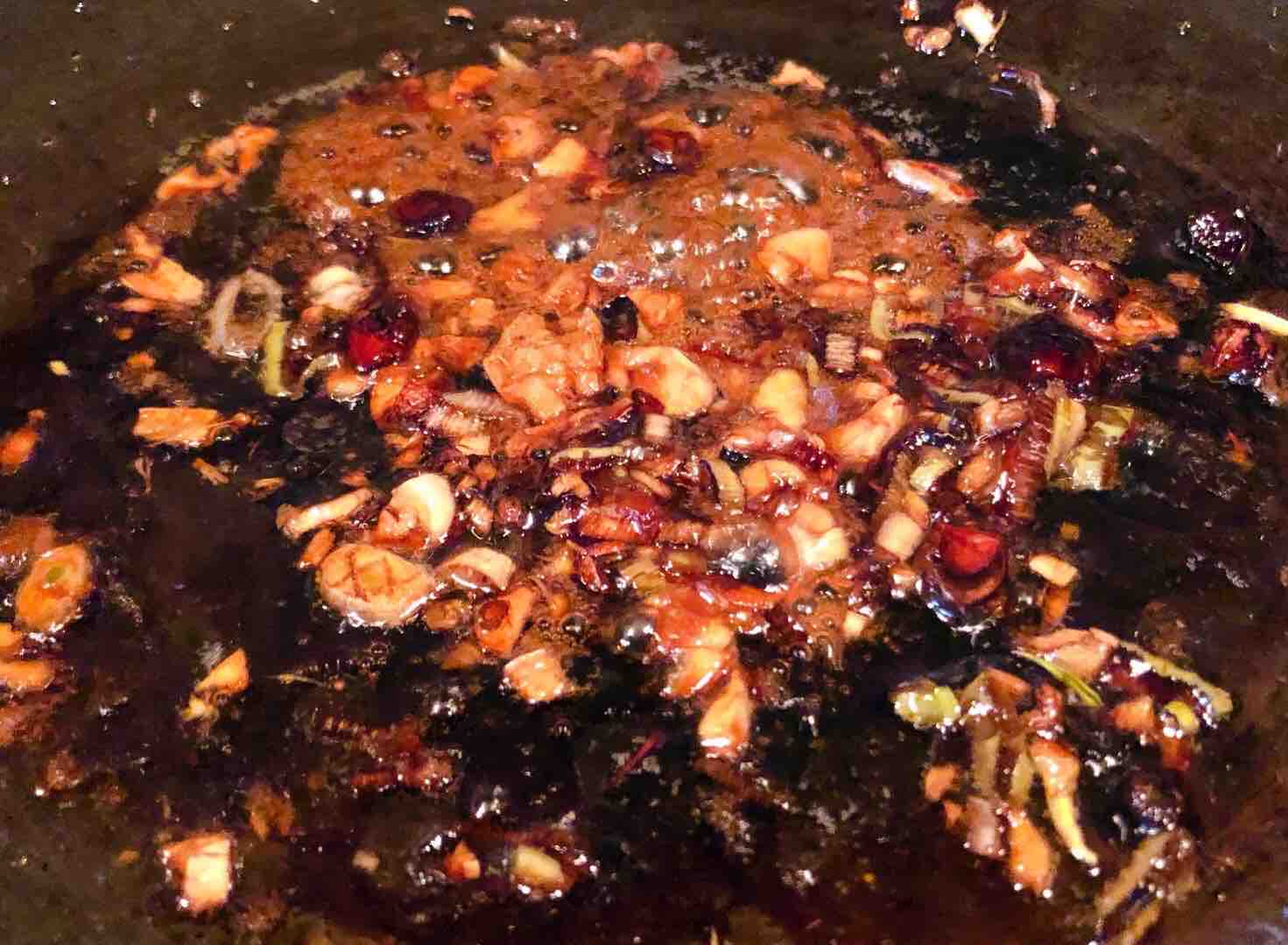 鹌鹑蛋豆腐炖黑鱼的做法-咸鲜味炖菜谱-易网健康养生网 鹌鹑蛋豆腐炖黑鱼的做法-咸鲜味炖菜谱