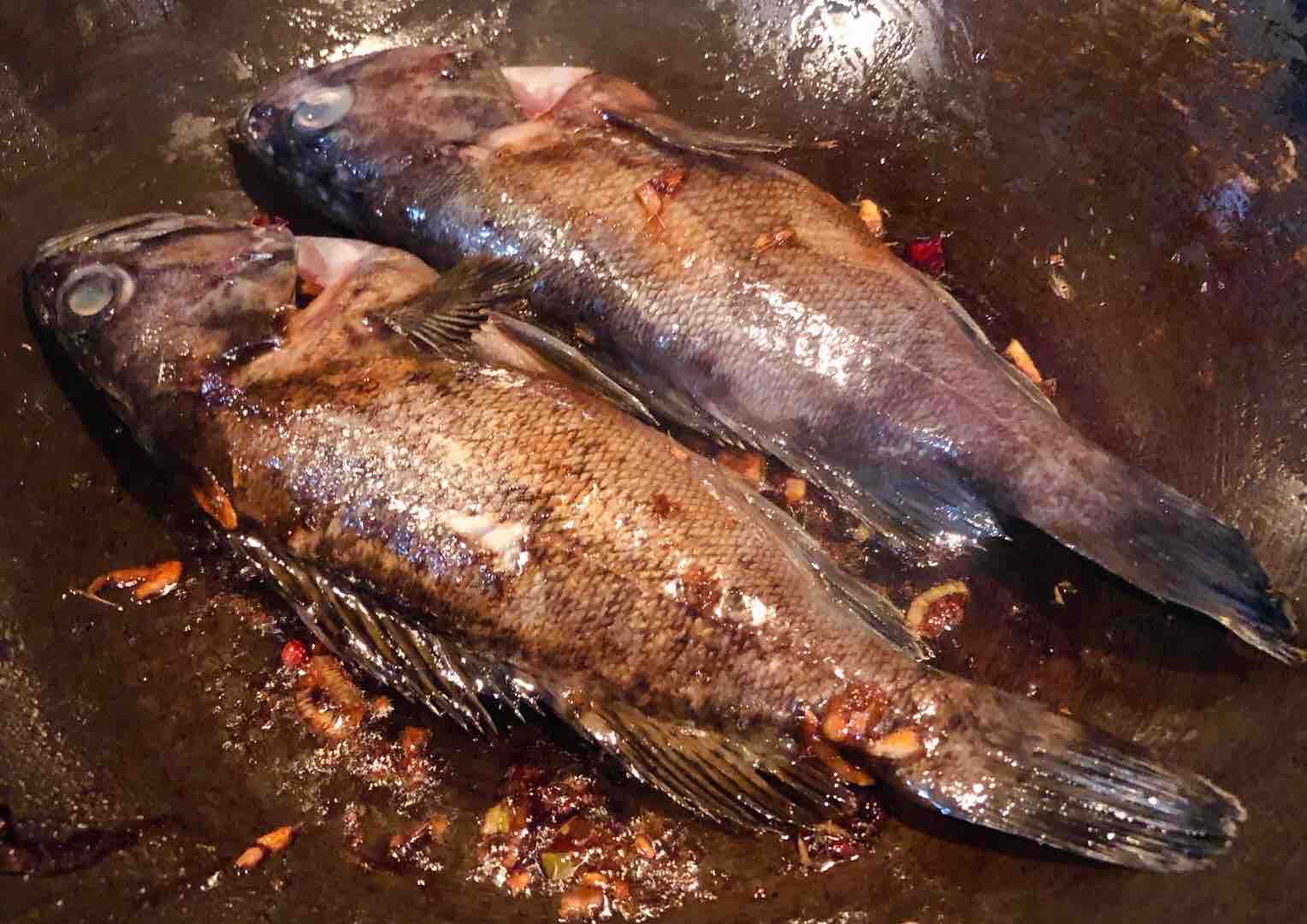 鹌鹑蛋豆腐炖黑鱼的做法-咸鲜味炖菜谱-易网健康养生网 鹌鹑蛋豆腐炖黑鱼的做法-咸鲜味炖菜谱