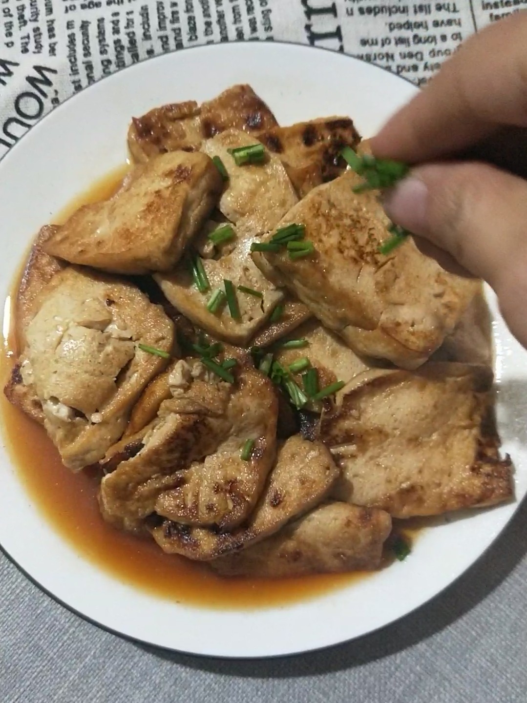香煎豆腐的做法-家常味煎菜谱