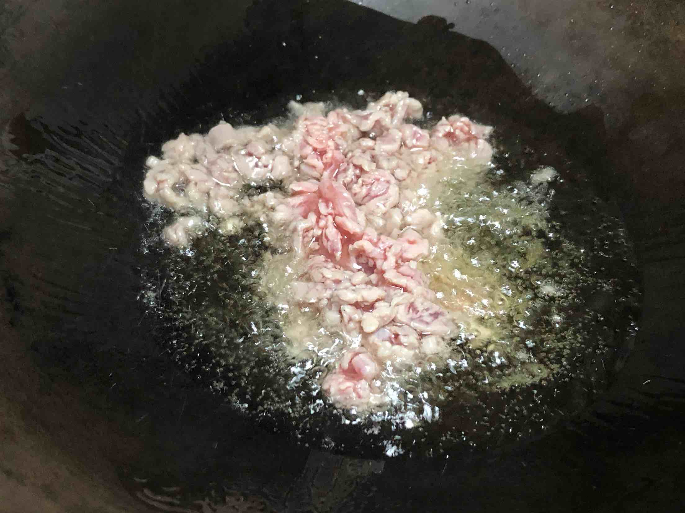 豆角炒肉丝的做法-咸鲜味炒菜谱