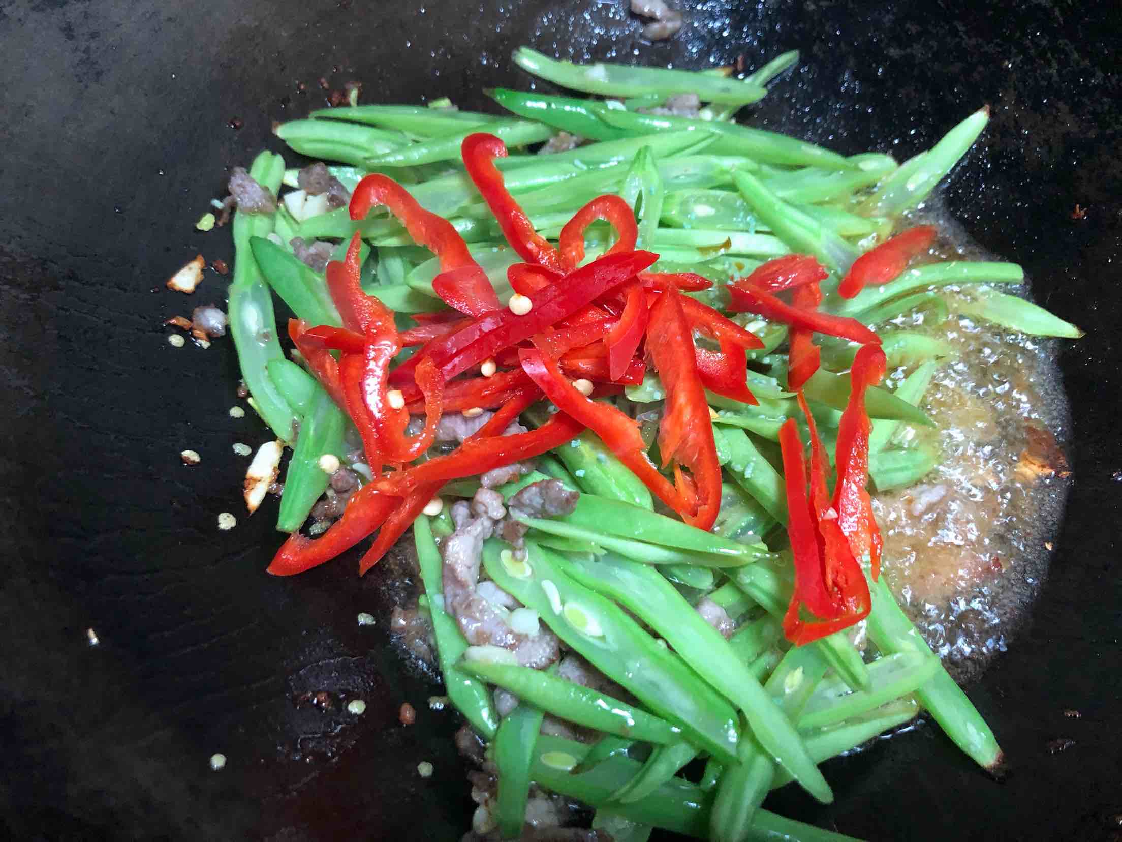 豆角炒肉丝的做法-咸鲜味炒菜谱