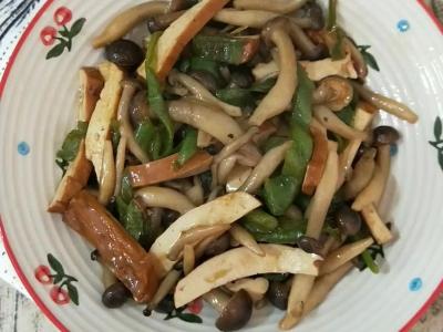 香干蟹味菇的做法-家常味炒菜谱